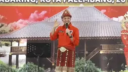 Ganjar Pranowo usai penyematan perlengkapan pakaian bangsawan Palembang  dalam Safari Budaya di Bumi Sriwijaya di Wisma Atlet Jakabaring, Kota Palembang, Kota Palembang, Sumatera Selatan (Sumsel), Sabtu (20/5/2023). Foto: Istimewa