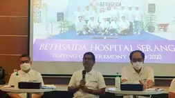 Jajaran Bethsaida Hospital dan Paramount Enterprise di Bethsaida Hospital Gading Serpong Tangerang, Senin, 22 Mei 2023 