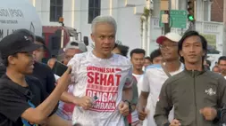 Ganjar Pranowo berlari pagi di Cirebon, Sabtu (3/6/2023).