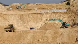 China Batasi Ekspor Mineral Kritis ke Pertahanan Barat