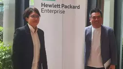
Managing Director Hewlett Packard Enterprise (HPE) Indonesia Meygin Agustina (kiri). (Foto: B-Universe/Eman)