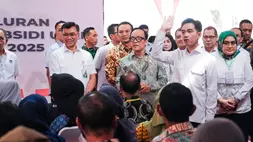 Kunjungi Jawa Tengah, Wapres dan Rombongan Tinjau Pemberian BSU kepada Peserta Aktif BPJS Ketenagakerjaan