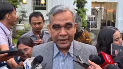 Ketua MPR RI, Ahmad Muzani saat menyampaikan keterangan pers usai bertemu Presiden Prabowo Subianto di Istana Kepresidenan Jakarta, Senin (2/12/2025). (B-Universe Photo/Ricki Putra Harahap)