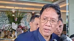 Menteri Keuangan (Menkeu) Purbaya Yudhi Sadewa saat wawancara cegat di Wisma Danantara, Jakarta, Rabu (1/4/2026). (B-Universe Photo/Addin Anugrah Siwi)