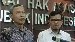(Dari kiri) Koordinator Subkomisi Penegakan HAM Komnas HAM Pramono Ubaid Tanthowi dan Komisioner Pemantauan dan Penyelidikan Komnas HAM Saurlin P Siagian dalam konferensi pers di Jakarta, Rabu (1/4/2026). ANTARA/HO-Komnas HAM