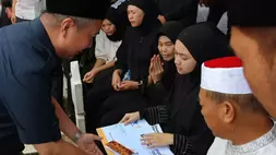 Bank Mandiri Taspen dan Asabri menyerahkan Santunan Risiko Kematian Khusus (SRKK) kepada prajurit TNI yang gugur dalam konflik Timur Tengah. (Foto Ist)