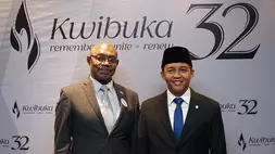 Menteri Kehutanan (Menhut) Raja Juli Antoni bersama Duta Besar Rwanda untuk Indonesia, Abdul Karim Harelimana di Hotel Mandarin Oriental, Jakarta, Selasa (7/4/2026). (Istimewa)