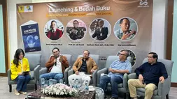 Acara launching dan bedah Buku Boni Hargens berjudul
 “Ilmu Politik dari Zaman Klasik hingga Era Digital” di Hotel Aryaduta Semanggi, Jakarta, Sabtu (11/4/2026)