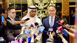 Wakil Ketua MPR RI Eddy Soeparno dan  Duta Besar Uni Emirat Arab untuk Indonesia H.E. Abdulla Salem AlDhaheri di Gedung Nusantara III MPR RI pada Rabu (15/4/2026). (Sumber : Istimewa)