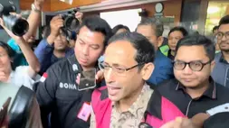 Eks Mendikbudristek Nadiem Makarim menangis di Pengadilan Tipikor, PN Jakarta Pusat, Selasa (21/4/2026). Foto: Yustinus Patris Paat


