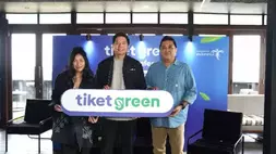 Ki-ka: Natasha Clairine, Director & Founder Rumah Atsiri Indonesia; Gaery Undarsa, Co-Founder & Chief Marketing Officer tiket.com; Eduard Rudolf Pangkerego, Chief Operating Officer Artotel Group