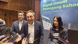 Presiden Direktur Superbank Tigor M. Siahaan (tengah), Direktur Keuangan Superbank Melisa Hendrawati (kanan), dan Direktur Bisnis Superbank Sukiwan (kiri) usai RUPST di Jakarta, Senin (27/4/2026). (Investor Daily/Nida Sahara)