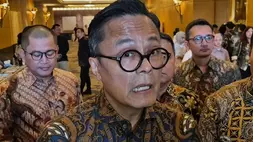 Kepala Badan Pengelola BUMN (BP BUMN), Dony Oskaria usai menghadiri acara The Forum B-Universe di Hotel Mulia, Jakarta, Selasa (28/4/2026). (B-Universe Photo/Bambang Ismoyo)