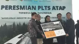 Peresmian Pembangkit Listrik Tenaga Surya (PLTS) Atap terbesar di Indonesia di Komplek Mulia Industri, Cikarang, Bekasi, Rabu (29/4/2026). (B-Universe Photo/Akmalal Hamdhi)