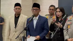 Wakil Menteri Haji dan Umrah, Dahnil Anzar Simanjuntak saat mendatangi Bareskrim Polri, Jakarta, Kamis (30/4/2026).