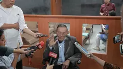 Sidang lanjutan kasus dugaan korupsi pengadaan Chromebook di Pengadilan Negeri Jakarta Pusat pada Senin (4/5) kemarin menghadirkan saksi ahli krusial, yakni Prof. Dr. Romli Atmasasmita. (Foto Ist)