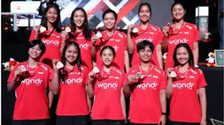 Tim bulu tangkis putri Indonesia berfoto bersama saat penyerahan medali dalam Piala Uber 2026 di di Horsens, Denmark, Minggu (3/5/2026). ANTARA/HO-PBSI