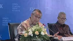 Gubernur Bank Indonesia (BI) Perry Warjiyo dalam konferensi pers Komite Stabilitas Keuangan (KSSK) di Jakarta, Kamis (7/5/2026). (B-Universe Photo/Akmalal Hamdhi)