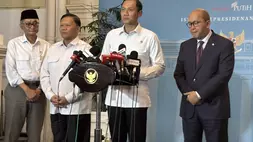 Menteri Koordinator (Menko) Bidang Infrastruktur dan Kewilayahan Agus Harimurti Yudhoyono (AHY) seusai rapat terbatas bersama Presiden Prabowo Subianto di Istana Merdeka, Jakarta, Selasa (13/5/2026) (B-Universe/Ricki Putra Harahap)