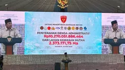 Presiden Prabowo Subianto menghadiri penyerahan penyerahan hasil penertiban berupa denda administrasi dan penyelamatan keuangan negara sebesar Rp10,27 triliun di Kejaksaan Agung, Jakarta, Rabu (13/5/2026). ANTARA/Maria Cicilia Galuh