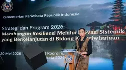 Menteri Pariwisata (Menpar) Widiyanti Putri Wardhana saat berpidato di Rapat Koordinasi Nasional (Rakornas) Pariwisata 2026 dengan tema "Transformasi Ekosistem Kepariwisataan Nasional Menuju Pencapaian Tahun 2026", di Balairung Soesilo Soedarman, Gedung Sapta Pesona, Jakarta, Rabu (20/5/2026). (Foto: Dok Kemenpar)