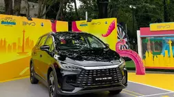 BYD M6 DM (Dual Mode) tampil di BYD Tech Culture Fest 2026 di Jakarta, 20-24 Mei 2026.