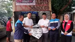 Kepala BPH Migas Wahyudi Anas dan Anggota Komisi XII DPR RI Jamaludin Malik saat inspeksi distribusi bahan bakar minyak (BBM) bersubsidi di Kabupaten Jepara, Jawa Tengah, Sabtu (30/5/2026).