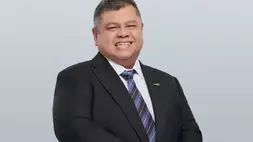 Berdasarkan keputusan pemegang saham Telkomsel yakni Telkom Indonesia dan Singtel telah menetapkan Muhammad Yusuf Ateh sebagai Komisaris Telkomsel yang aktif menjabat terhitung pada 1 Juni 2026.
