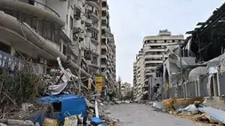 Jalan-jalan wilayah Dahieh yang hancur setelah dimulainya gencatan senjata sementara selama 10 hari antara Israel dan Lebanon pada 17 April 2026 di Beirut, Lebanon. (Foto: ANTARA/Houssam Shbaro/Anadolu/pri)