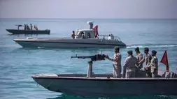 Ilustrasi kapal patroli milik Korps Garda Revolusi Islam Iran (IRGC) di Selat Hormuz. (Foto: ANTARA/Xinhua/aa)
