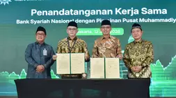 (kiri-kanan) Direktur Utama Bank BSN Alex Sofyan Noor; Direktur Network & Retail Funding Bank BSN Ari Kurniaman; Ketua PP Muhammadiyah, Irwan Akib; dan Bendahara Umum PP Muhammadiyah, Hilman Latief dalam penandatanganan perjanjian kerja sama Bank BSN dan Muhammadiyah terkait operasional penunjang jasa perbankan terintegrasi di Jakarta, Jumat (12/6/2026). (ist)