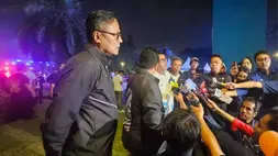 COO Danantara Dony Oskaria; Menpora Erick Thohir; Wakil Gubernur DKI Jakarta Rano Karno; dan Direktur Utama BTN Nixon LP Napitupulu usai Flag Off BTN Jakarta International Marathon di Monas, Jakarta, Minggu (14/6/2026). (Investor Daily/Nida Sahara)