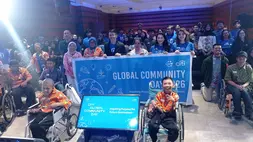 Para siswa SLB di Jakarta berfoto dalam acara lokakarya literasi keuangan yang digelar Citi Indonesia dan Yayasan Cinta Anak Bangsa di Jakarta.