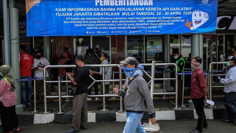 Pengembalian Tiket Mudik Kereta Api. Foto: SP/Joanito De Saojoao