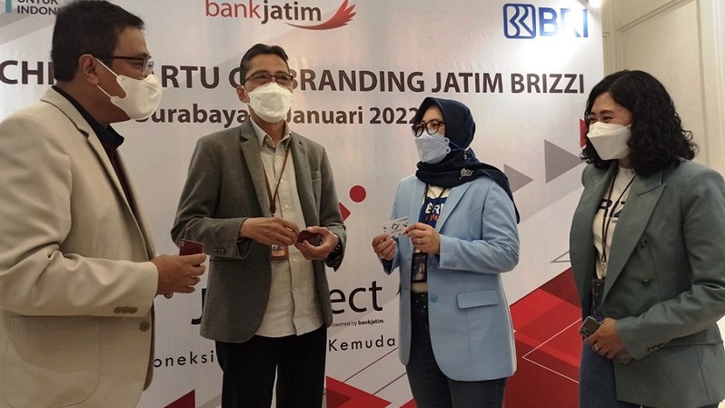 BRI Dan Bank Jatim Kolaborasi Kartu Co-Branding Jatim Brizzi