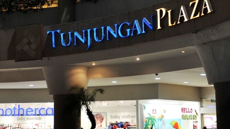 Tunjungan Plaza, salah satu besutan Pakuwon Jati. BeritaSatu Photo/Defrizal