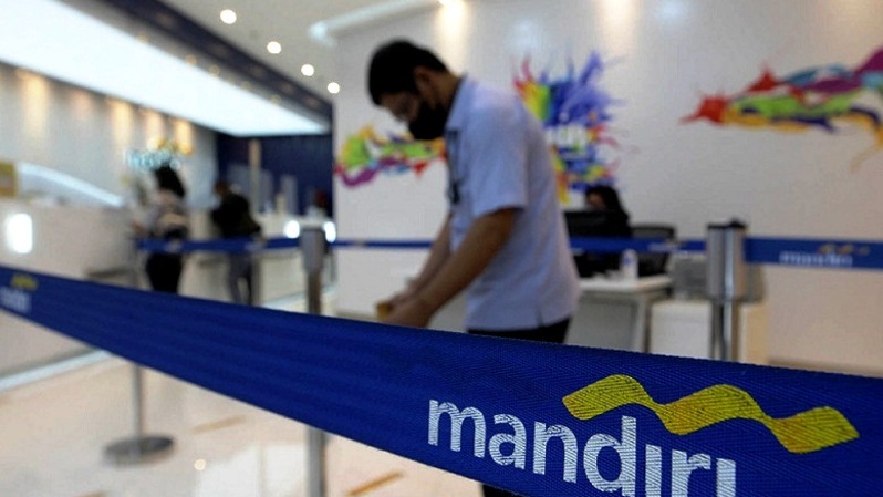 Salah satu kantor Bank Mandiri. (B-Universe Photo/David Gita Rosa)