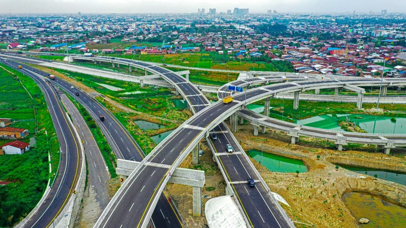 PT Hutama Karya menyebut pembangunan Jalan Tol Trans Sumatera (JJTS) tahap I telah mencapai 1.064 KM. dengan ruas operasional sepanjang 549 Km dan ruas konstruksi sepanjang 515 KM.
Sumber: Istimewa