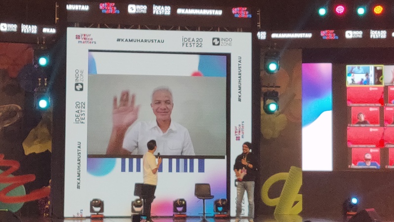 Gubernur Jawa Tengah (Jateng) Ganjar Pranowo hadir secara virtual dalam sesi diskusi yang menjadi rangkaian kegiatan Ideafest 2022 yang digelar di Jakarta Convention Center (JCC), Sabtu (26/11/2022)