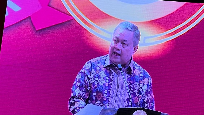 Gubernur Bank Indonesia Perry Warjiyo dalam Pertemuan Tahunan Bank Indonesia (PTBI) 2022 yang bertemakan Sinergi dan Inovasi Memperkuat Ketahanan dan Kebangkitan Menuju Indonesia Maju, di Jakarta Convention Center (JCC), Rabu (30/11). (Foto: Primus Dorimulu)