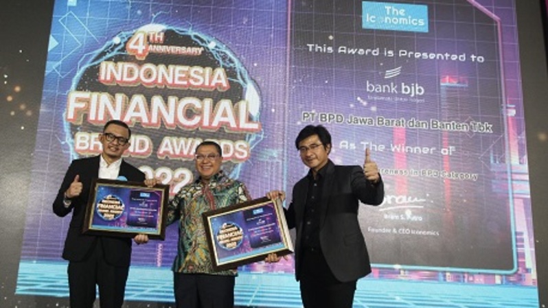bank bjb menyabet predikat Best Brand Awareness dan Best Brand Image di ajang Indonesia Best Financial Brand Award 2022.