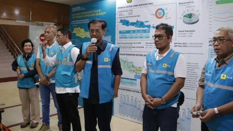 PT PLN memastikan operasional PLTU Suralaya di Cilegon, Banten selama periode libur Nataru 2023 aman
