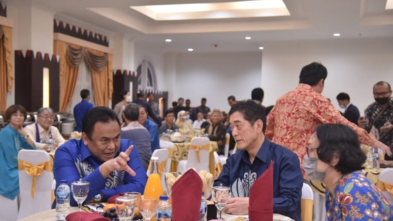 Rachmat Gobel (kiri). (Ist)