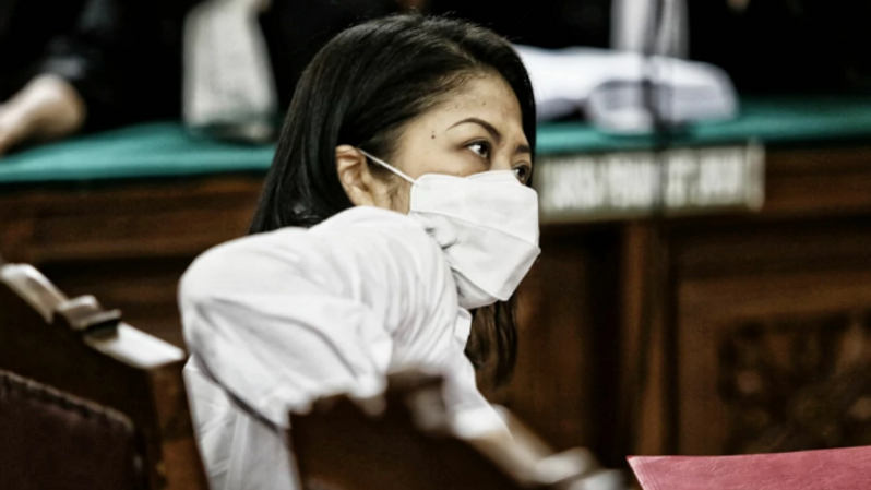Terdakwa kasus pembunuhan berencana Brigadir Yosua Hutabarat, Putri Candrawathi menjalani sidang tuntutan di Pengadilan Negeri Jakarta Selatan, Jakarta, Rabu 18 Januari 2023. (B-Universe Photo / Joanito De Saojoao)