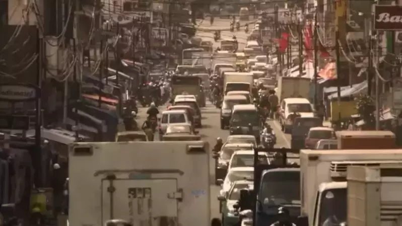 Jakarta menjadi salah satu latar tempat dalam serial The Last of Us (official trailer/HBO)