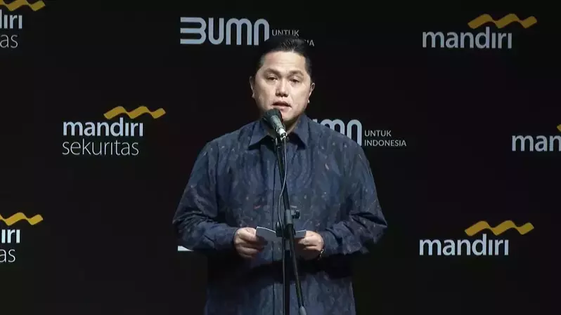 Menteri Badan Usaha Milik Negara (BUMN) Erick Thohir saat menyampaikan sambutan pada acara Mandiri Investment Forum (MIF) 2023 di Jakarta, Rabu (01/02/2023). (Sumber: Youtube Sekretariat Presiden)