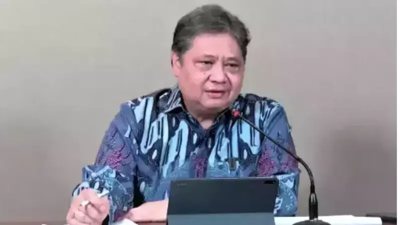 Menteri Koordinator Bidang Perekonomian Airlangga Hartarto dalam konferensi pers secara virtual, Senin (6/2/2023). (B-Universe Photo/Arnoldus Kristianus)