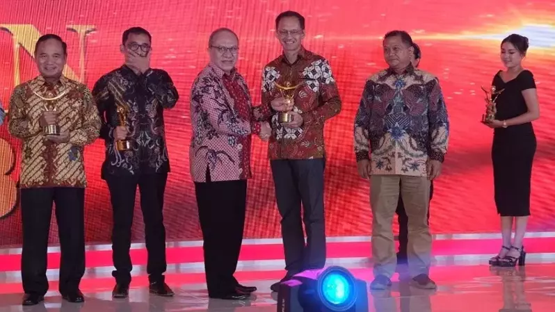 Komitmen PT Jasaraharja Putera dalam memasuki industri asuransi digital, khususnya pada segmen asuransi digital retail mendapatkan apresiasi pada gelaran Anugerah BUMN ke 12 pada tahun 2023 yang mengangkat tema Akselerasi Transformasi Digital, Inovasi, dan Recovery Bisnis BUMN. (Ist)