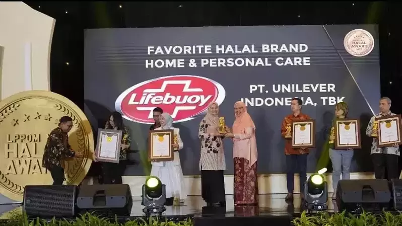 Dipercaya Konsumen Muslim, Unilever Raih LPPOM MUI Halal Award 2023