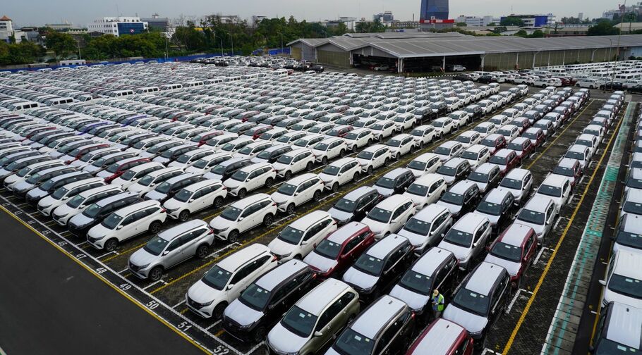 Jajaran unit produksi Astra Daihatsu Motor di fasilitas logistik yang siap dikirim ke pelanggan. (Foto: IST)